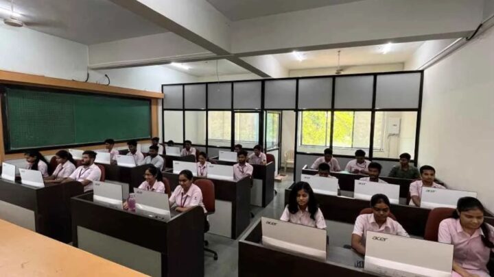 Virtual Lab Learning